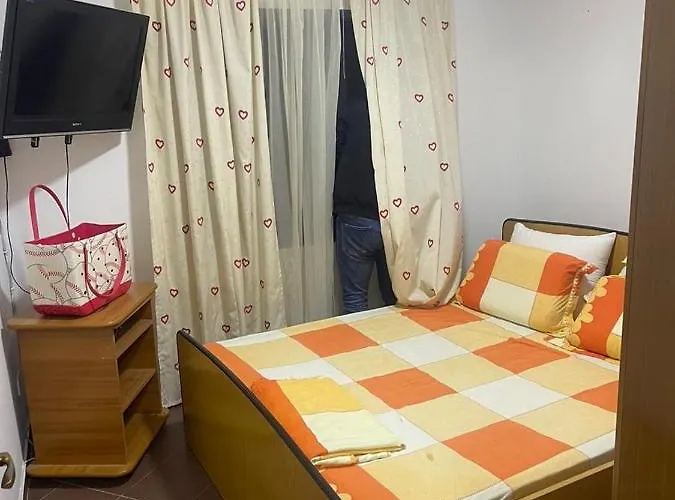 Inas Apartment Golem